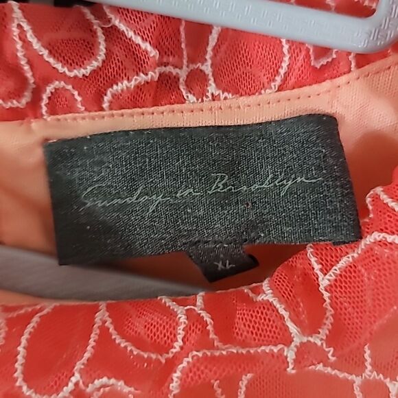 Anthropologie Sunday In Brooklyn Embroidered Floral top - Picture 5 of 9